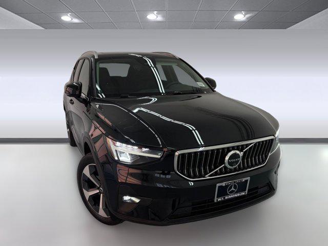 used 2025 Volvo XC40 car, priced at $30,988