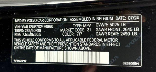 used 2025 Volvo XC40 car, priced at $30,988