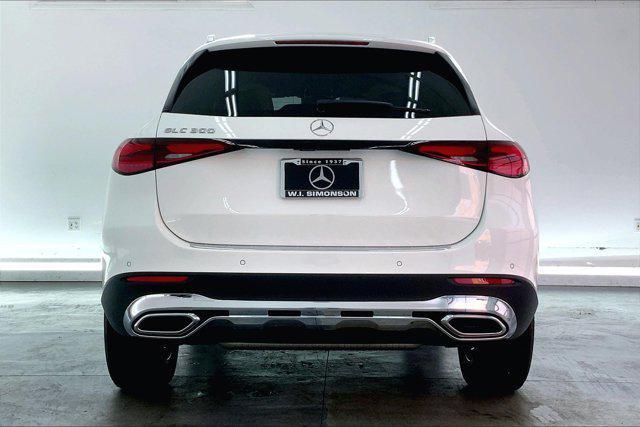 new 2025 Mercedes-Benz GLC 300 car, priced at $52,315