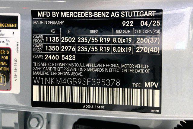 new 2025 Mercedes-Benz GLC 300 car, priced at $56,175
