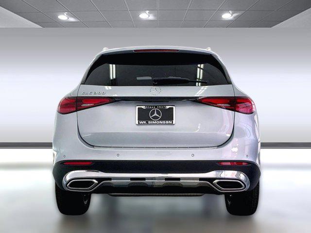 new 2025 Mercedes-Benz GLC 300 car, priced at $56,175
