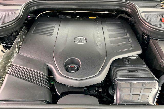 new 2025 Mercedes-Benz GLS 450 car, priced at $93,165