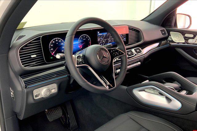 new 2025 Mercedes-Benz GLE 580 car, priced at $95,665