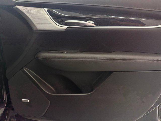 used 2022 Cadillac XT5 car, priced at $31,888