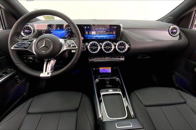 new 2025 Mercedes-Benz GLA 250 car, priced at $44,620