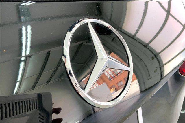 used 2022 Mercedes-Benz GLB 250 car, priced at $32,399