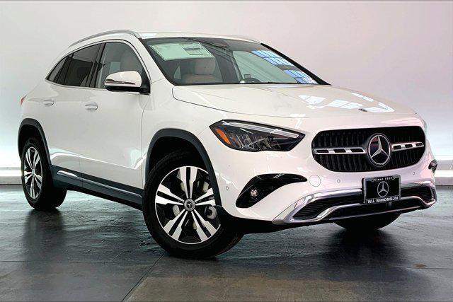 new 2025 Mercedes-Benz GLA 250 car, priced at $44,620