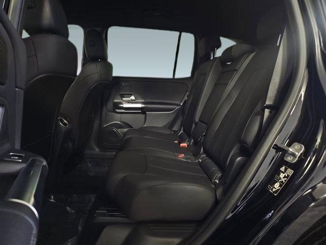 new 2025 Mercedes-Benz GLB 250 car, priced at $51,610