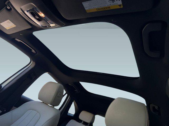 new 2026 Mercedes-Benz GLA 250 car, priced at $47,330