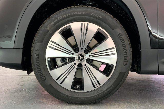new 2025 Mercedes-Benz EQB 300 car, priced at $62,220