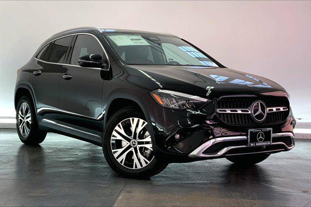 new 2025 Mercedes-Benz GLA 250 car, priced at $44,620