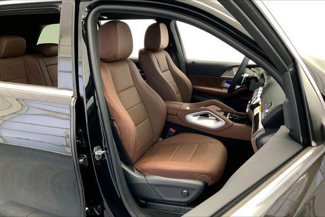 new 2025 Mercedes-Benz GLS 450 car, priced at $95,420