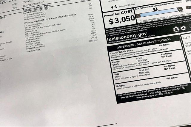 new 2025 Mercedes-Benz GLS 450 car, priced at $95,135
