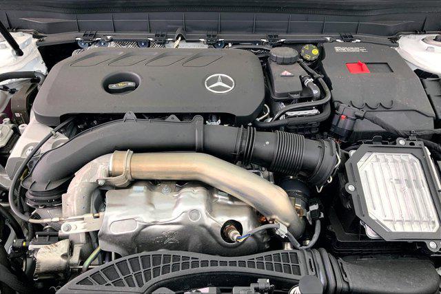new 2025 Mercedes-Benz GLB 250 car, priced at $48,645