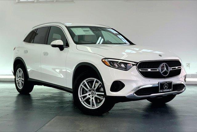 new 2024 Mercedes-Benz GLC 300 car, priced at $50,950