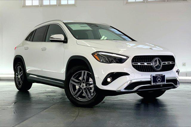 new 2025 Mercedes-Benz GLA 250 car, priced at $44,620