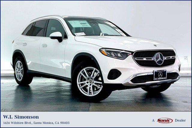 new 2025 Mercedes-Benz GLC 300 car, priced at $52,825