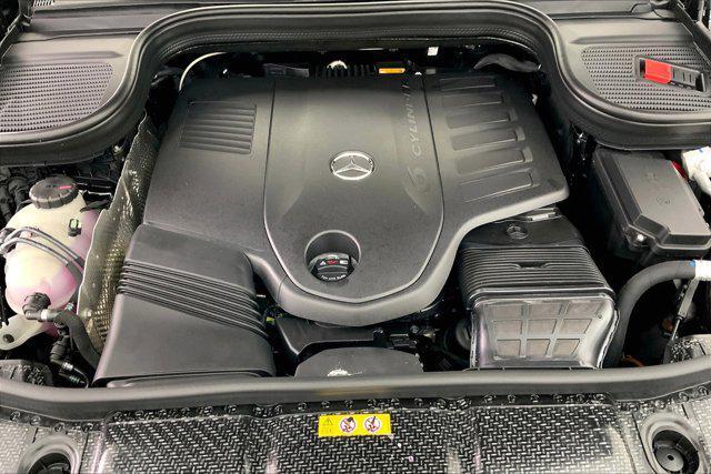 new 2025 Mercedes-Benz GLS 450 car, priced at $94,735