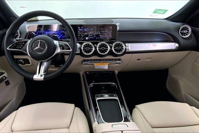 new 2024 Mercedes-Benz EQB 300 car, priced at $59,915