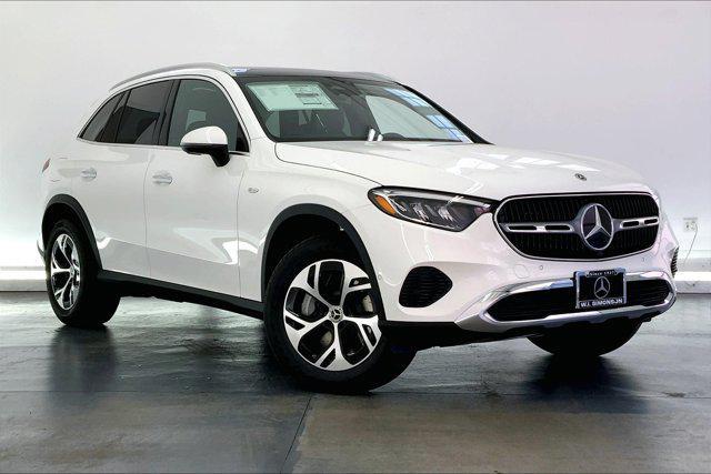 new 2025 Mercedes-Benz GLC 350e car, priced at $65,125