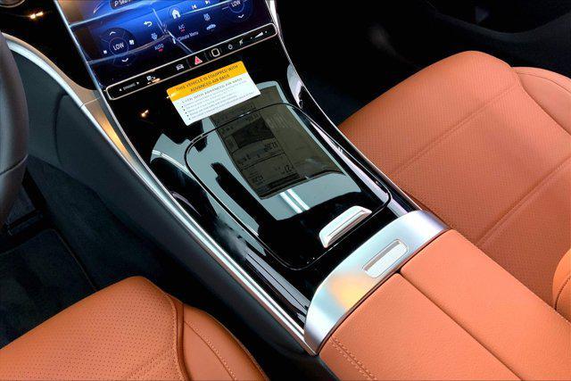 new 2025 Mercedes-Benz GLC 300 car, priced at $52,825