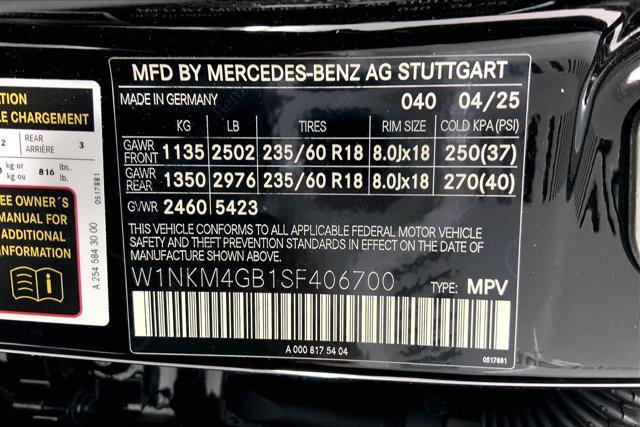 new 2025 Mercedes-Benz GLC 300 car, priced at $52,825
