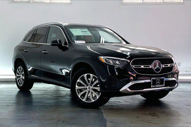 new 2025 Mercedes-Benz GLC 300 car, priced at $52,825