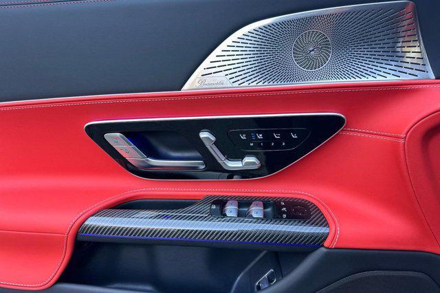 new 2025 Mercedes-Benz AMG SL 63 car, priced at $200,080