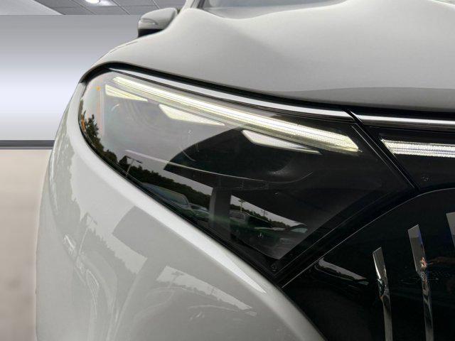 new 2025 Mercedes-Benz Maybach EQS 680 car, priced at $186,000