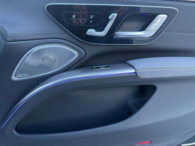 new 2026 Mercedes-Benz EQS 450 car, priced at $108,045