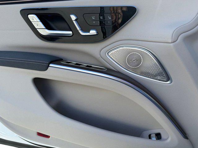 new 2026 Mercedes-Benz EQS 450 car, priced at $107,295