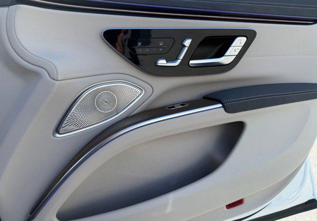 new 2026 Mercedes-Benz EQS 450 car, priced at $107,295