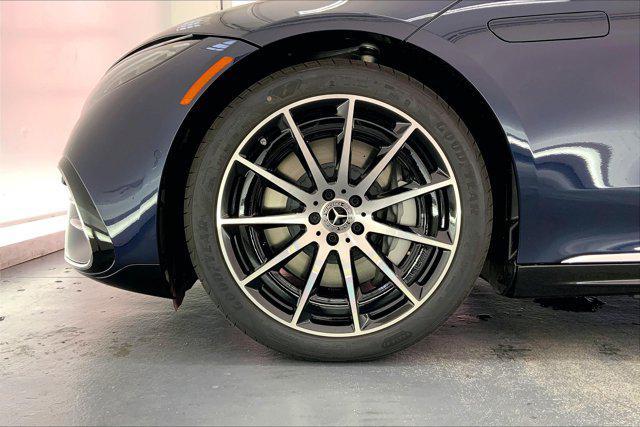 new 2025 Mercedes-Benz EQS 450 car, priced at $108,345
