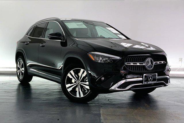 new 2025 Mercedes-Benz GLA 250 car, priced at $44,620