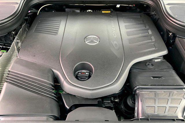 new 2025 Mercedes-Benz GLS 450 car, priced at $93,265