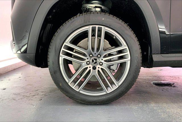 new 2025 Mercedes-Benz GLS 450 car, priced at $93,265