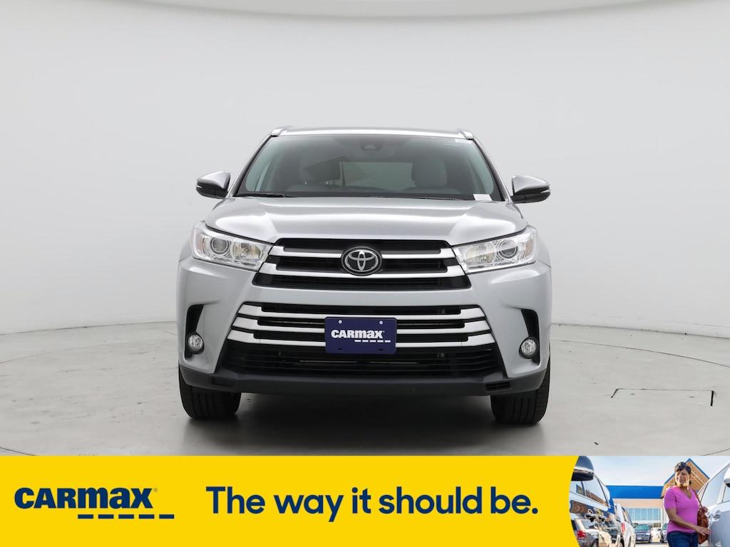 used 2019 Toyota Highlander car, priced at $31,998