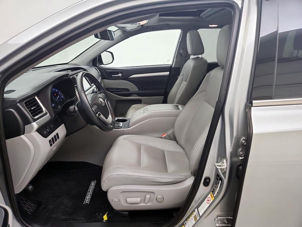 used 2019 Toyota Highlander car, priced at $31,998