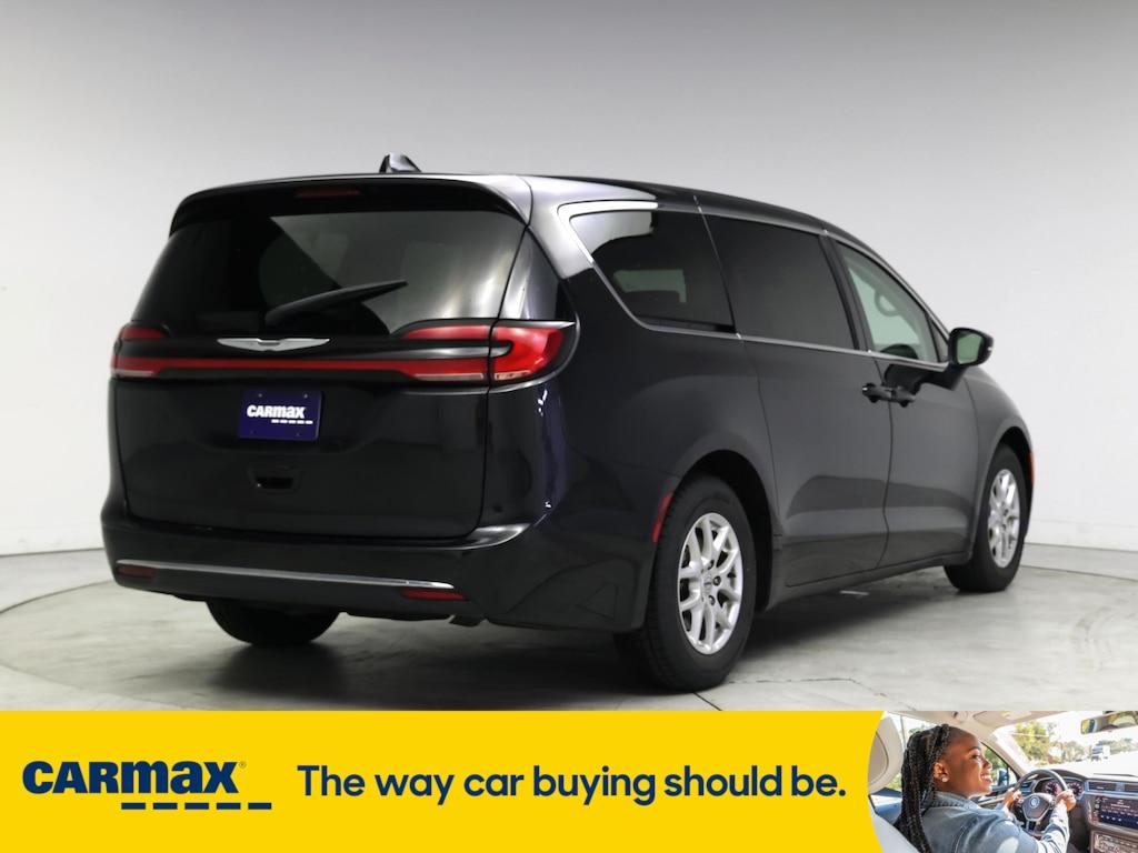 used 2023 Chrysler Pacifica car, priced at $25,998