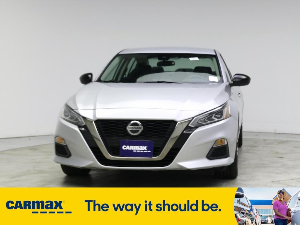 used 2022 Nissan Altima car, priced at $19,998
