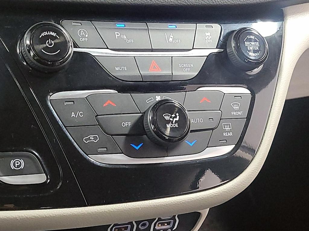 used 2023 Chrysler Pacifica car, priced at $24,998