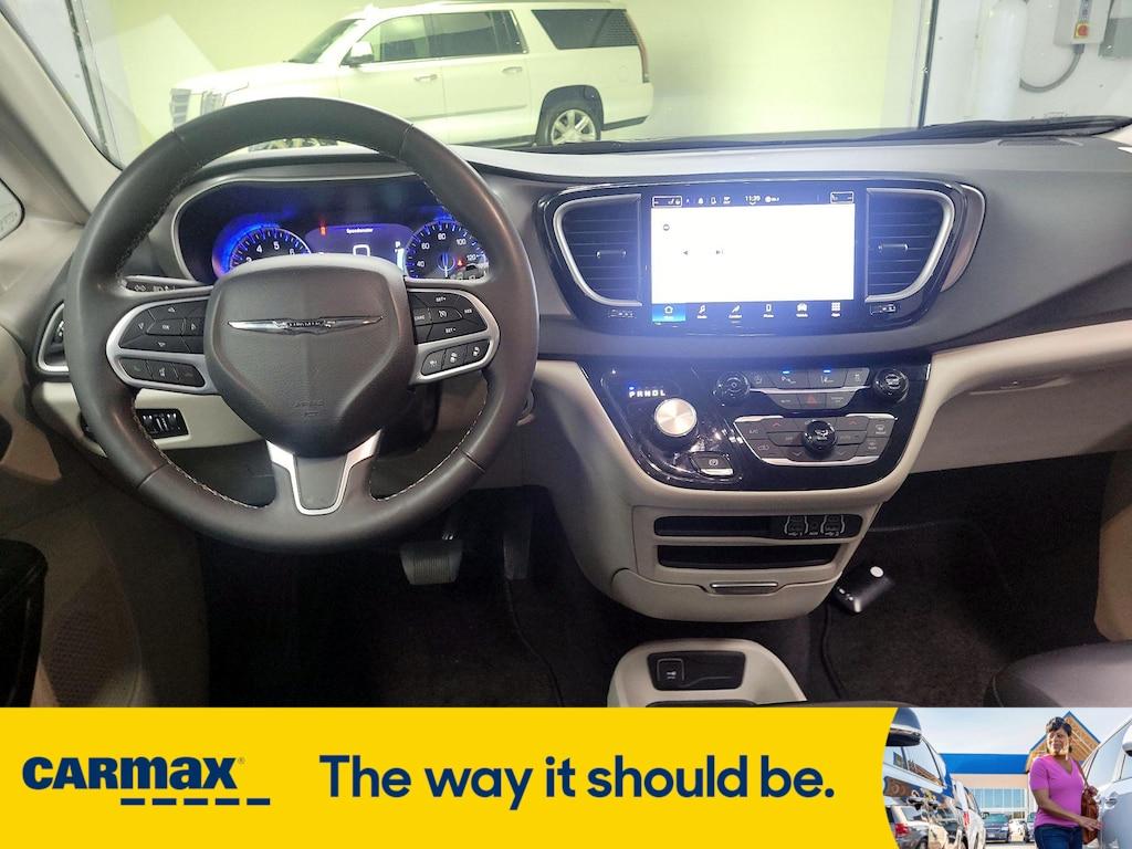 used 2023 Chrysler Pacifica car, priced at $24,998