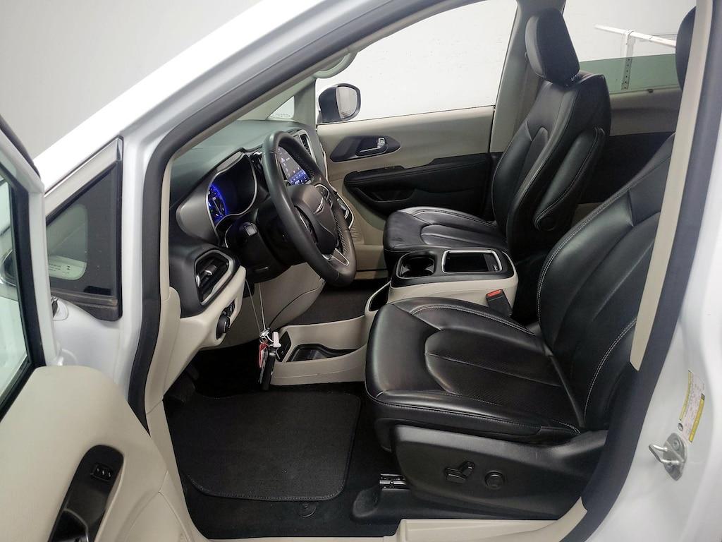 used 2023 Chrysler Pacifica car, priced at $23,998