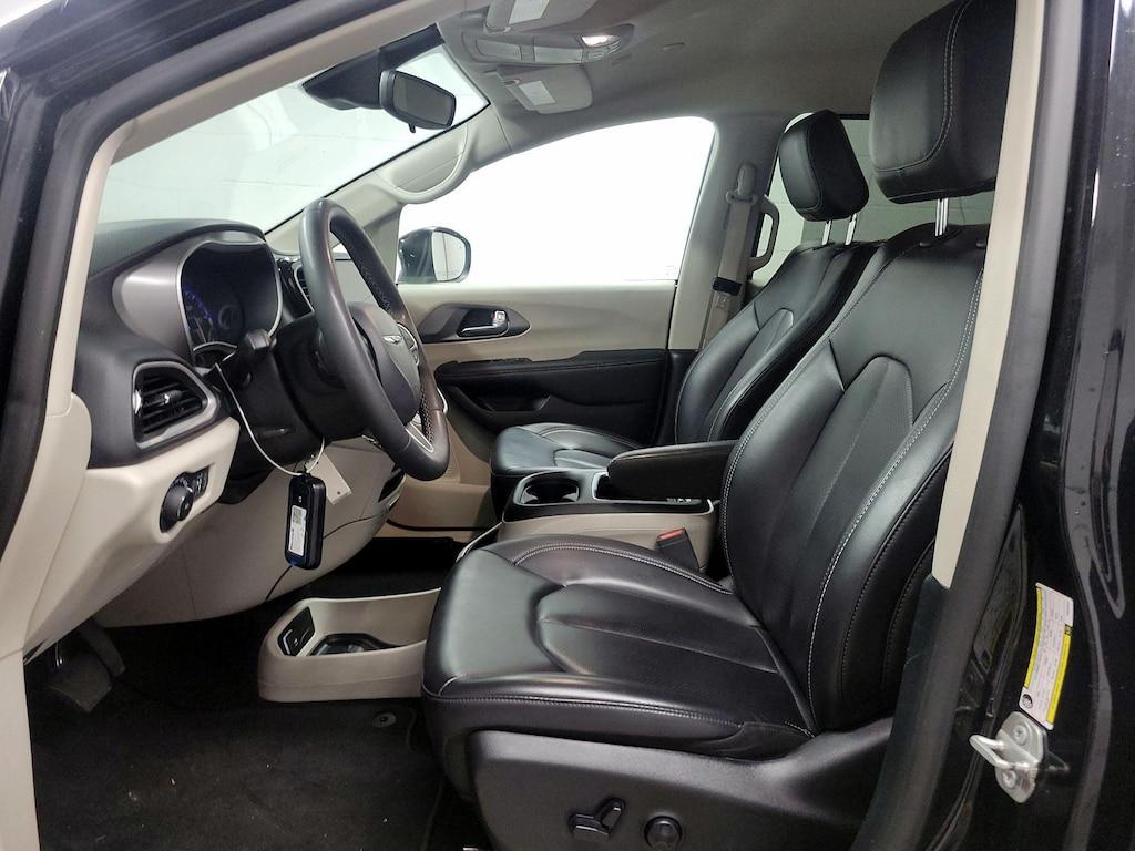 used 2023 Chrysler Pacifica car, priced at $25,998