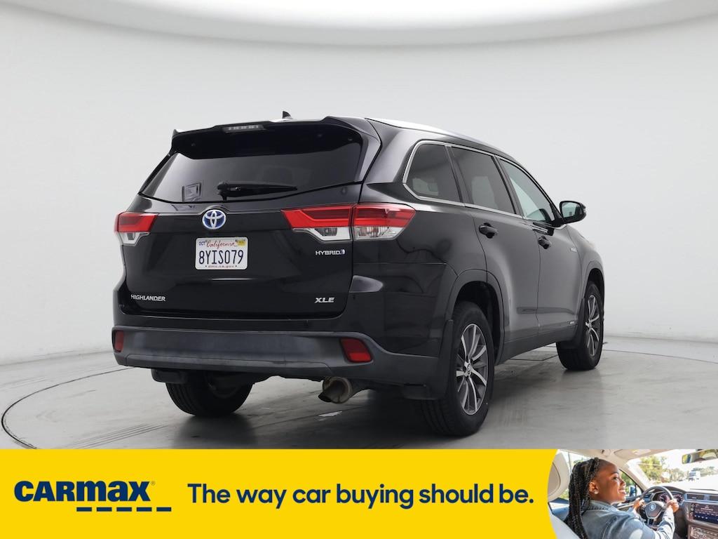 used 2019 Toyota Highlander Hybrid car, priced at $29,998