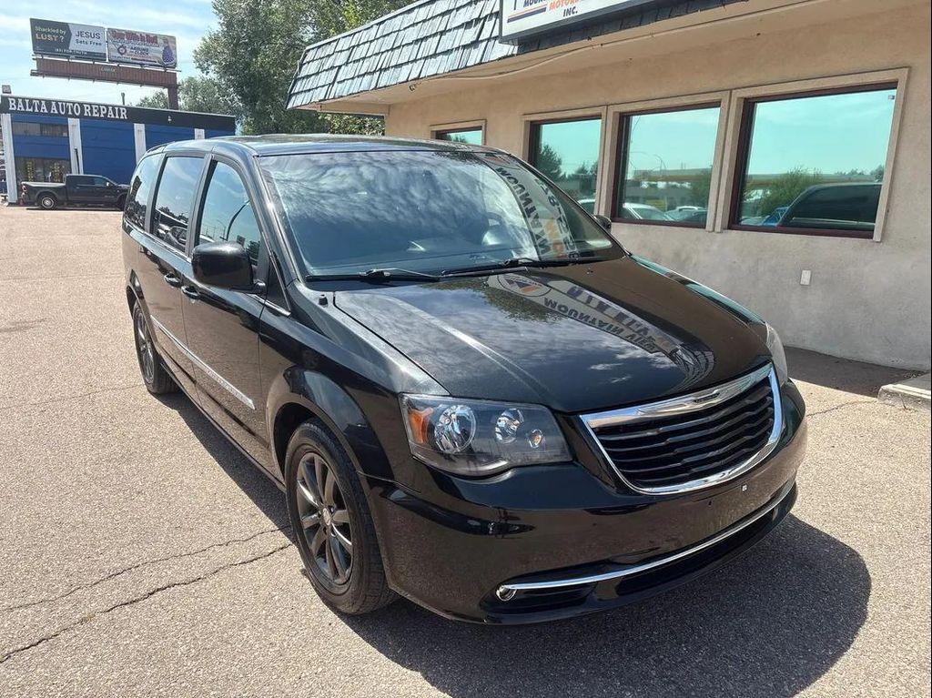 used 2016 Chrysler Town & Country car, priced at $10,995