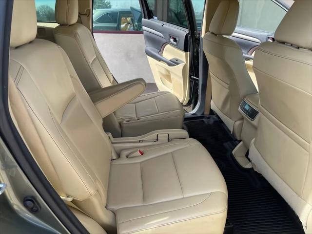used 2016 Toyota Highlander car, priced at $16,995