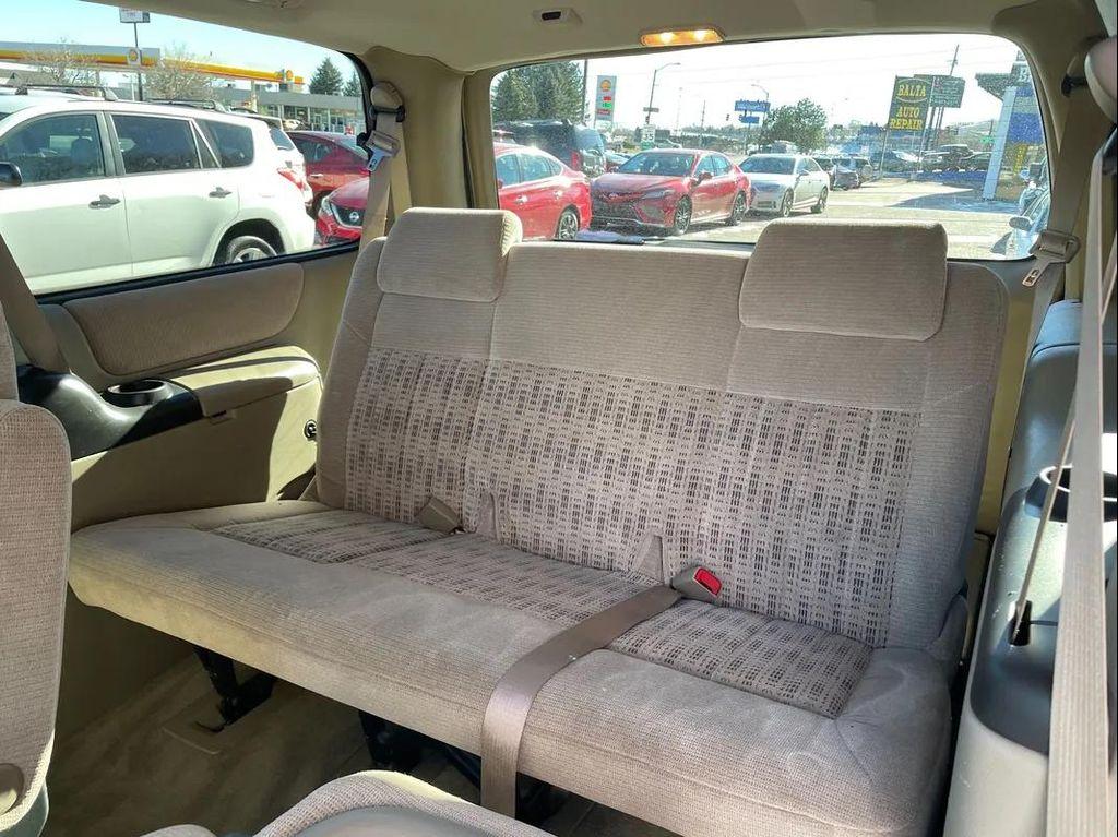 used 2002 Chevrolet Venture car, priced at $3,995