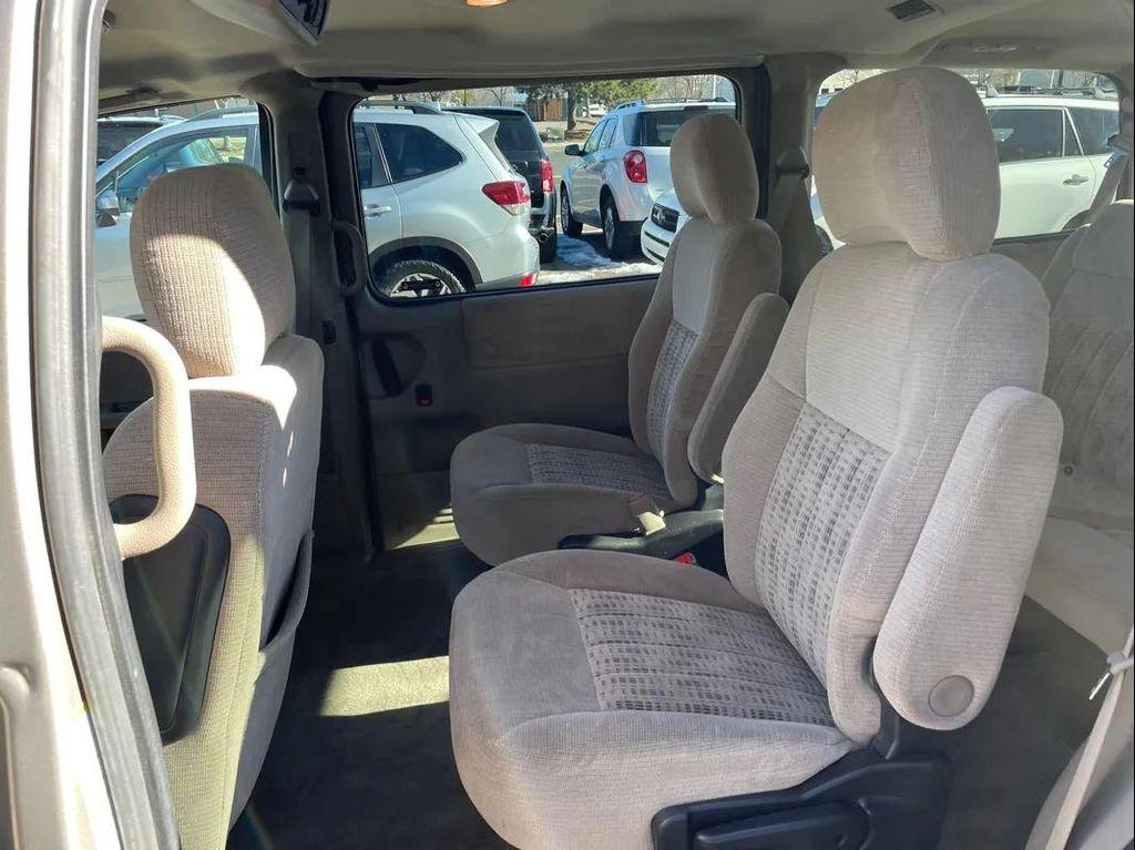 used 2002 Chevrolet Venture car, priced at $3,995