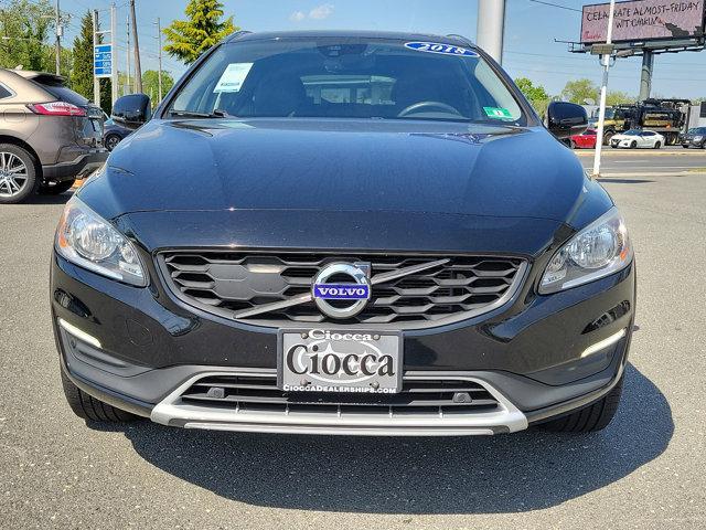 used 2018 Volvo V60 Cross Country car, priced at $18,487